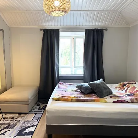 Rautatien Ullakkohuoneisto Apartman *